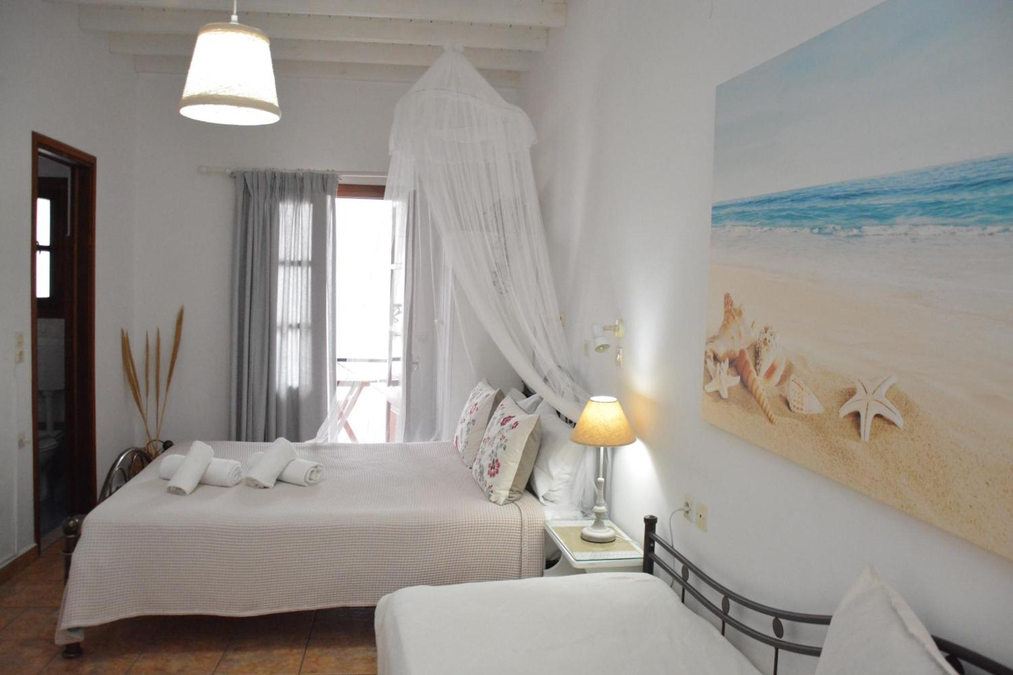 Stefanos Katsaros Studios Skala  Room photo